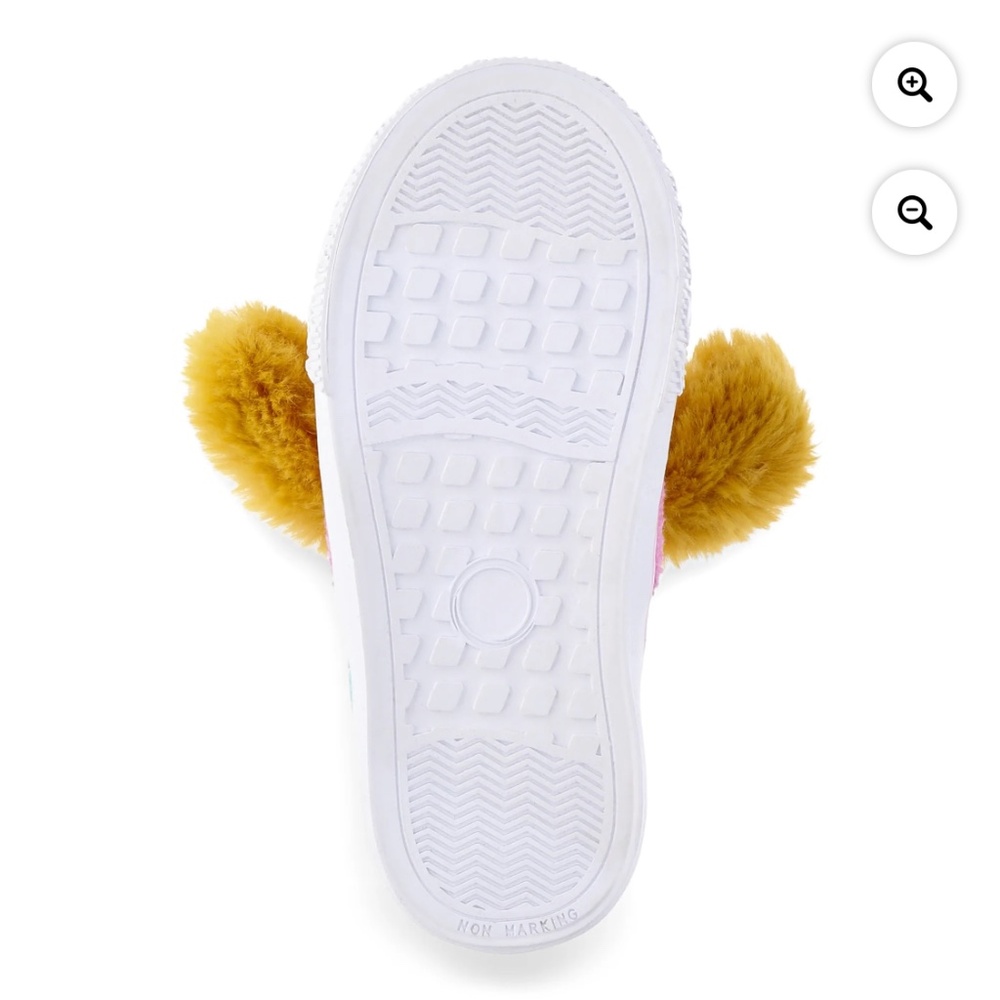 Paw Patrol Toddler Girls Fuzzy Canvas Slip On Sneakers Shoes Size 11T NWT - Picture 3 of 5